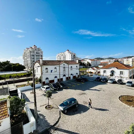 Casa Da Estacao_Sao Martinho Do Porto Apartment Exterior photo